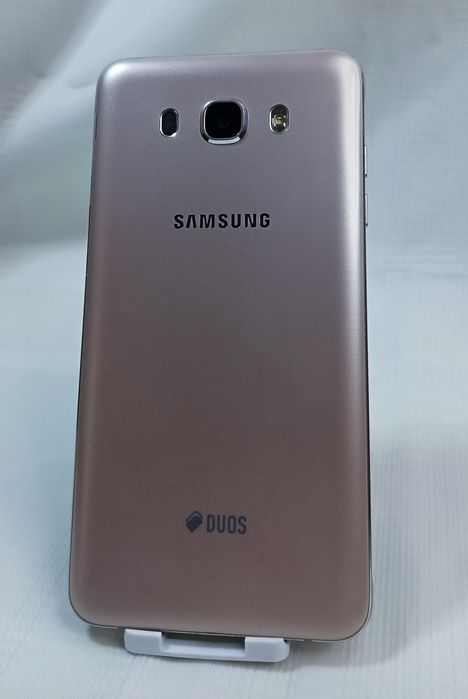 Продам Samsung j7(2016)