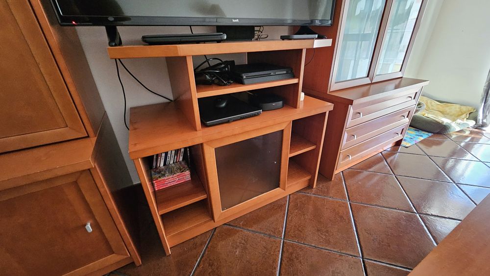 Móveis de salada em cerejeira