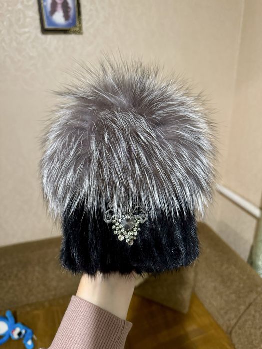 Шуба з мутона і чорнобурки б/в