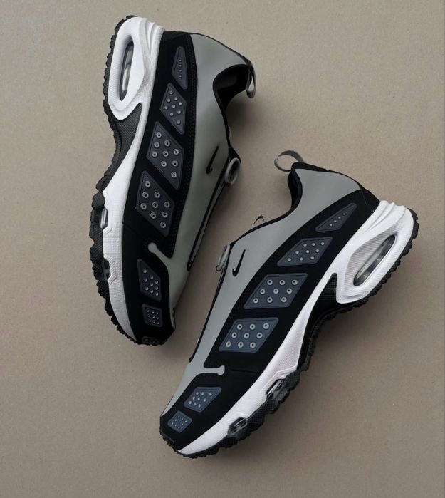 Жіночі кросівки NIKE W AIR MAX SNDR оригінал