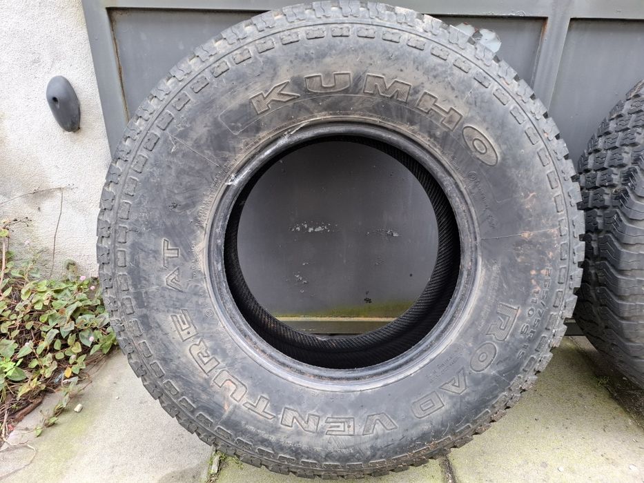 Pneus Kumho 255/75/R15