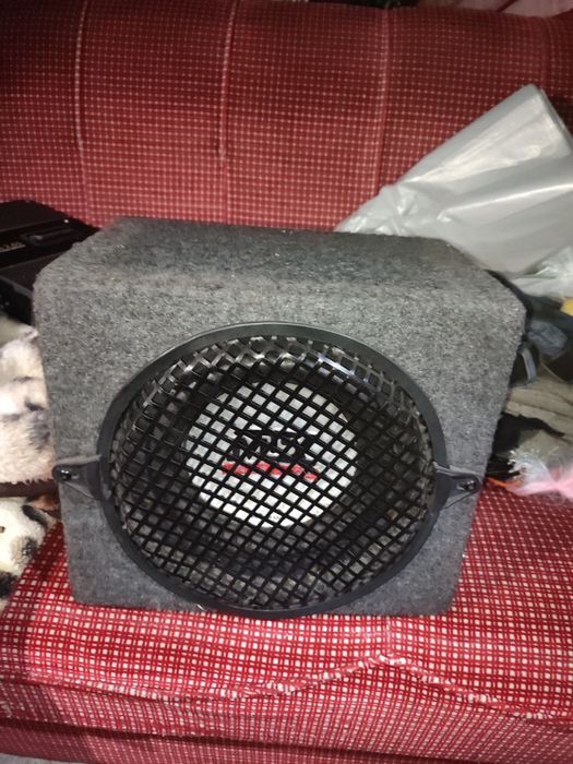 Сабвуфер та усилок