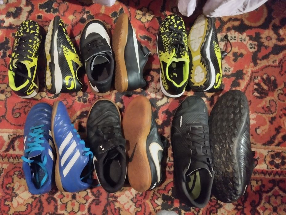 Продам футзалки бампы,бутсы Adidas Nike оригинал