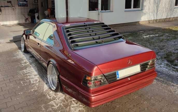 Spoiler Żaluzja Roleta Blenda Mercedes W124 Coupe  plastik abs