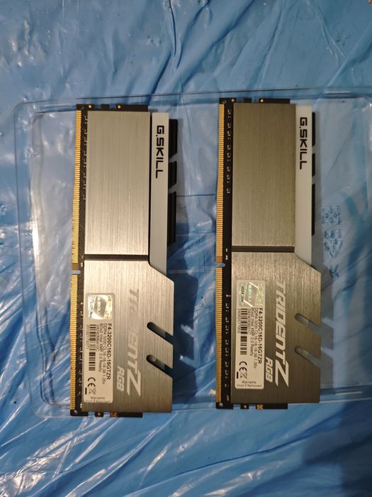Топова оперативна пам'ять DDR4 TRIDENTZ cl16, гонится. 16gb 2x8gb