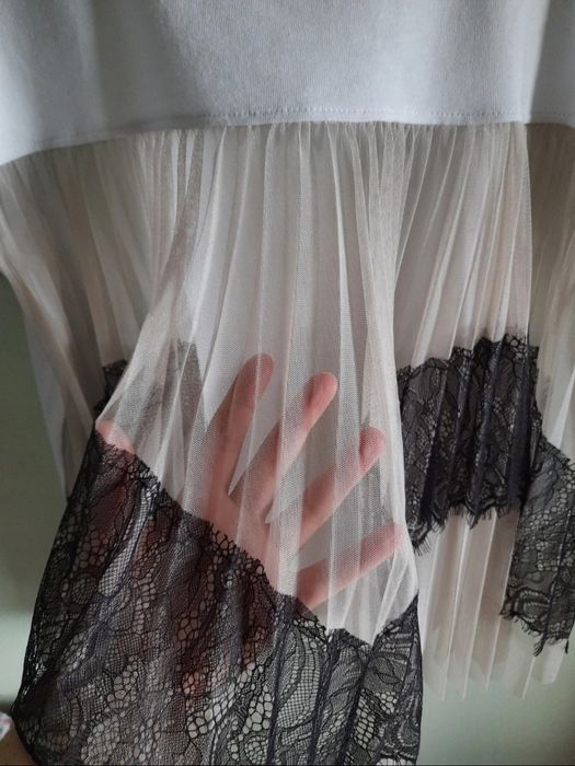 T-shirt algodão arrendada Zara