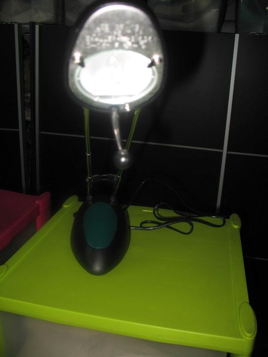 Candeeiro ajustável moderno e elegante