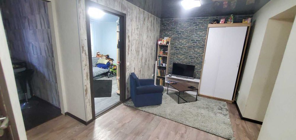 продам 2комн    квартиру а Александровском районе, проспект Соборный - View 2
