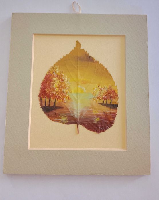 Pejzaże malowane na liściach
