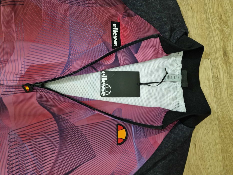 Нова спортивна куртка бомбер Ellesse оригінал розмір L