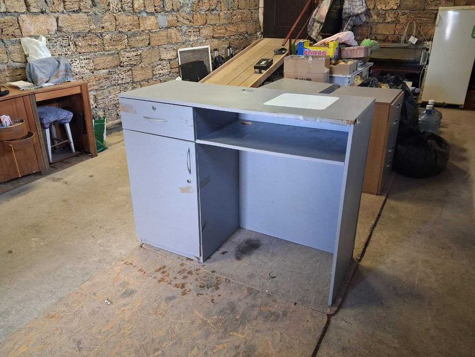 Продам столы Авангард