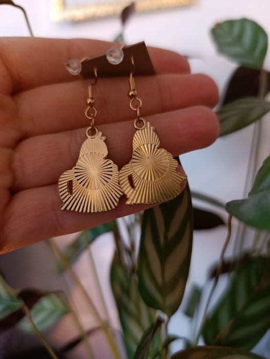 Nowe kolczyki kotek w kubku