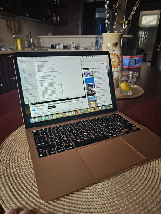 MacBook air M1 8/256 идеал новый 17 циклов акб