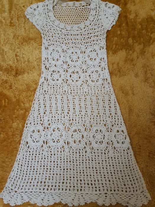 Кружевное платье