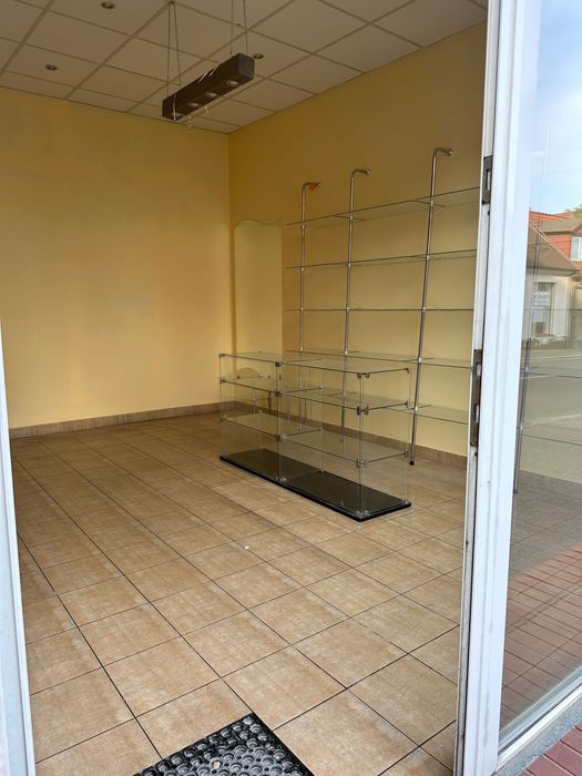 Do wynajęcia lokal usługowy SZAMOTUŁY