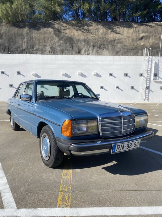 Mercedes-Benz W123 240D | caixa automática