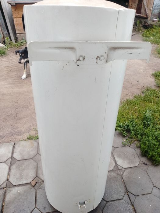 Продам бойлер ariston 80