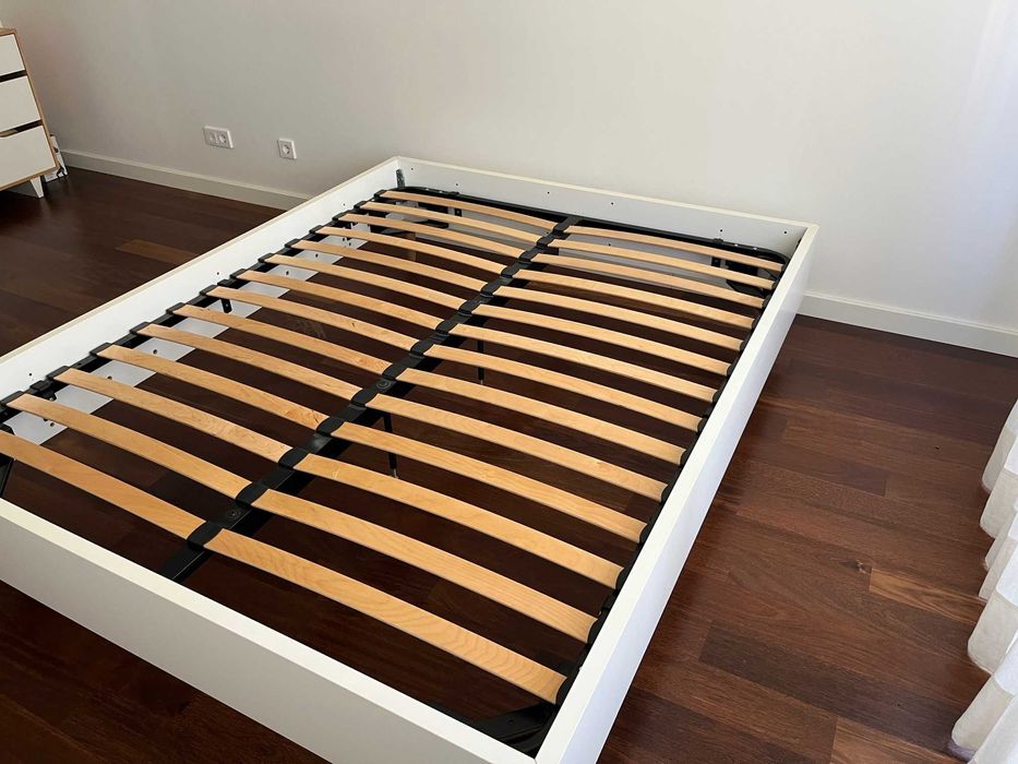 Cama Casal - BoConcept