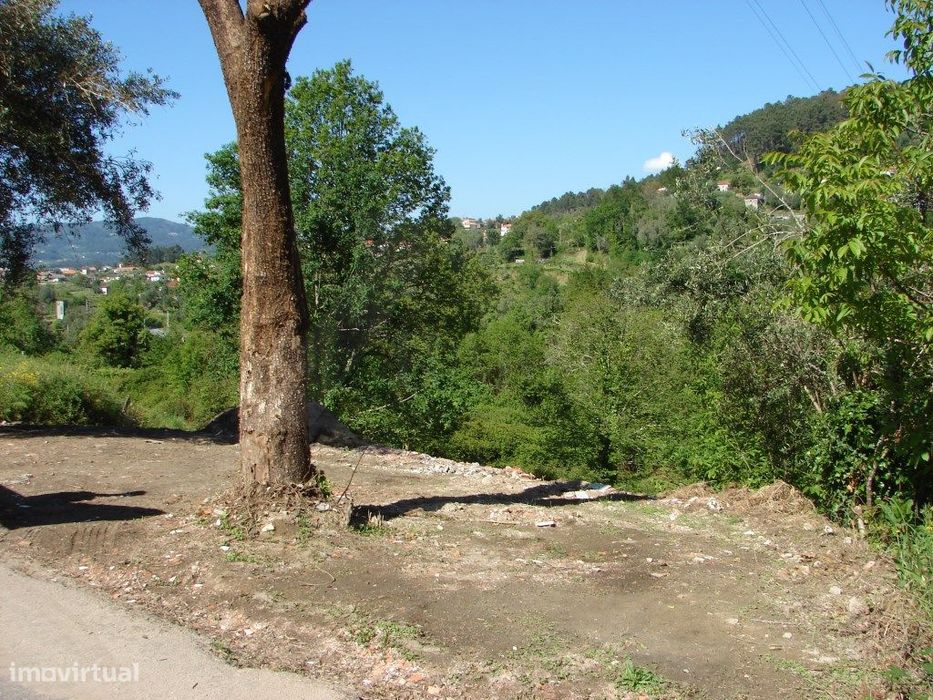 Terreno junto ao Rio em Gandra- Ponte de Lima