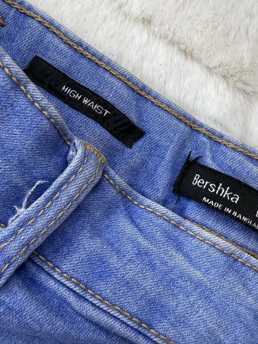 Jeansowe spodenki z wysokim stanem