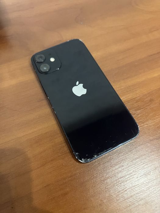Продам iphone 12 mini 64 gb