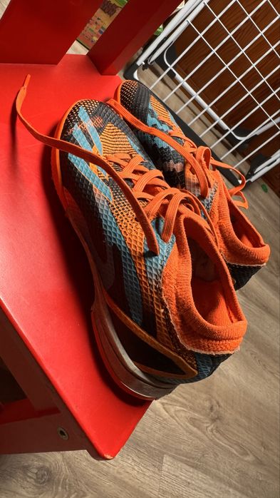 Adidas, sapatilhas futebol relva sintética