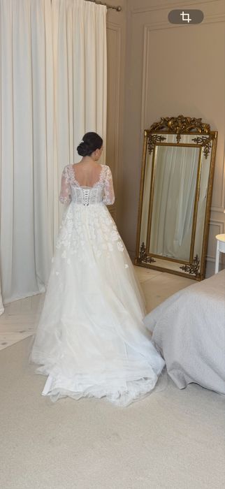 Продам весільну сукню M/46 Alissia Wedding