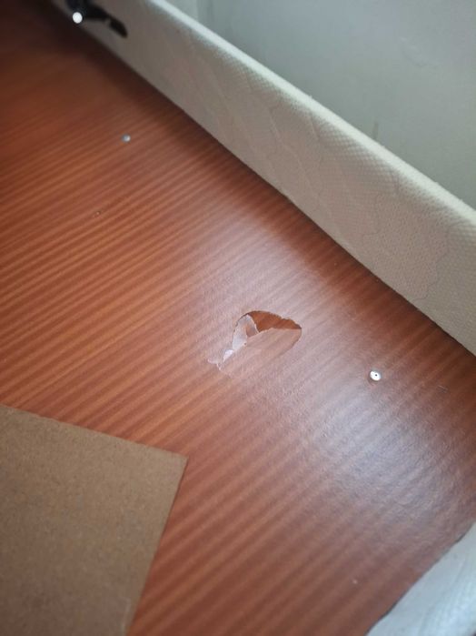 Cama (soumier) de casal com colchão