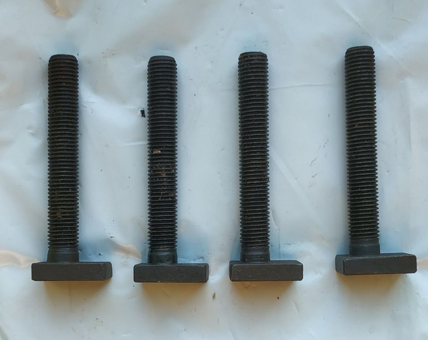 Болты  М12 УСП т образные. Длина 80 мм