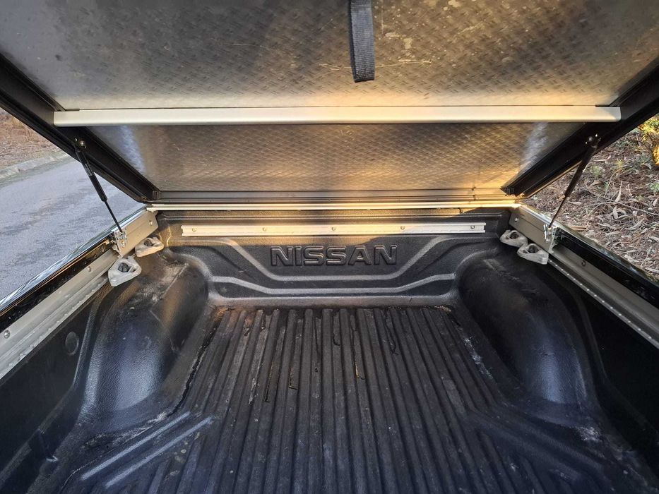 Nissan Navara NP 300 - 2.3 DCI - 190 CV - NAV - AUT