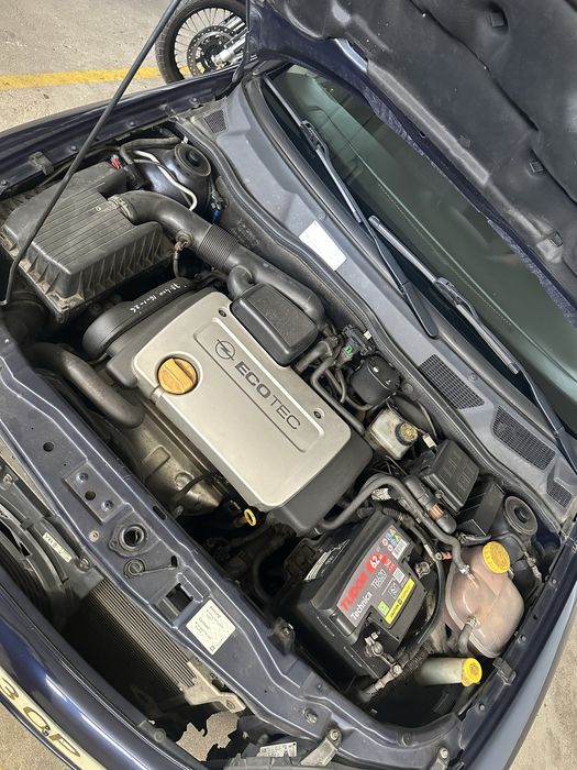 Opel Astra Coupe — fotografia 8