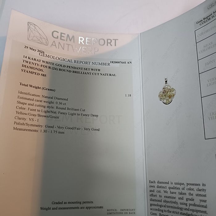 Złota zawieszka z brylantami