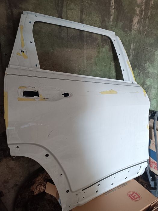 Jeep Cherokee kl двері