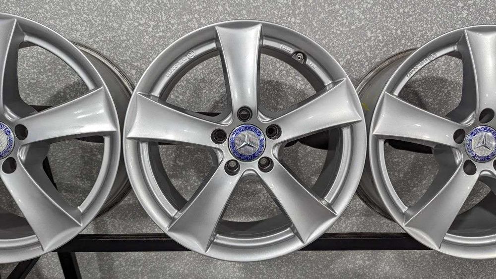 Диски Mercedes 5/112 R17 7.5J ET40 dia66.6mm