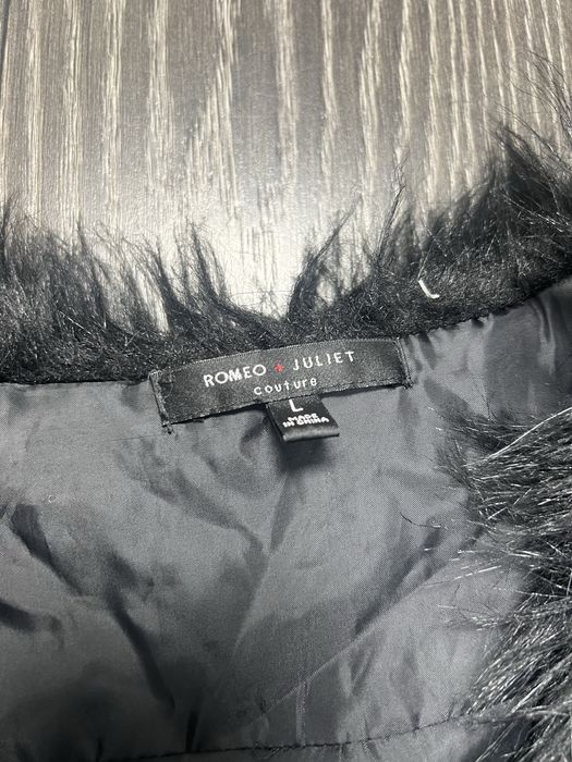 Romeo & Juliet couture жилетка жіноча  екохутро L