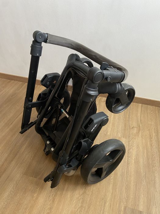 Carrinho Jané: ovo + carrinho