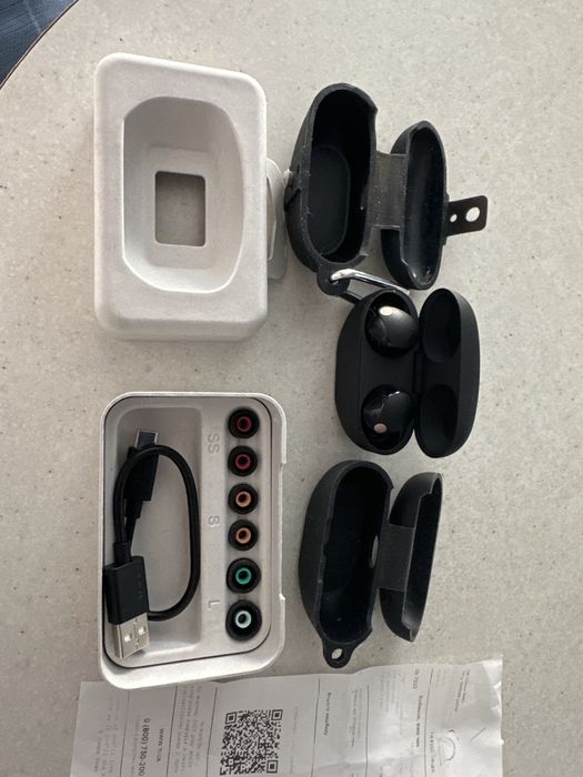 В дуже гарному стані Гарнітура SONY WF-1000XM5 Black (WF1000XM5B.CE7)