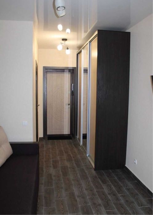 Сдам гостинку метро Академика Павлова