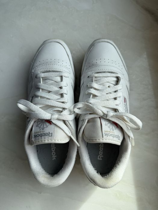 Buty sportowe Reebok Classic białe skórzane 38,5