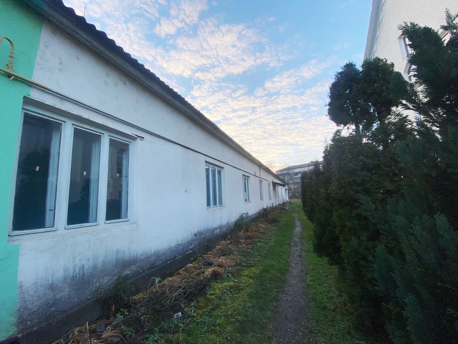 Будівля в центрі міста Іршава