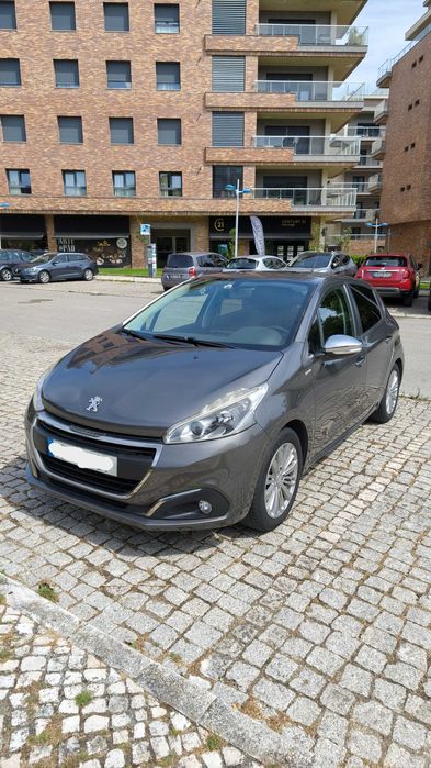 Peugeot 208 1.2 Puretech Style 82cv