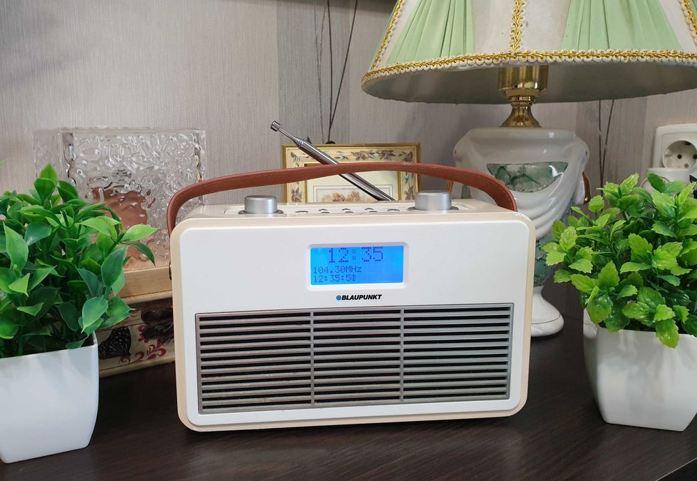 Стильне та якісне ретро-радіо Blaupunkt з Англії — Bluetooth / FM / DAB+