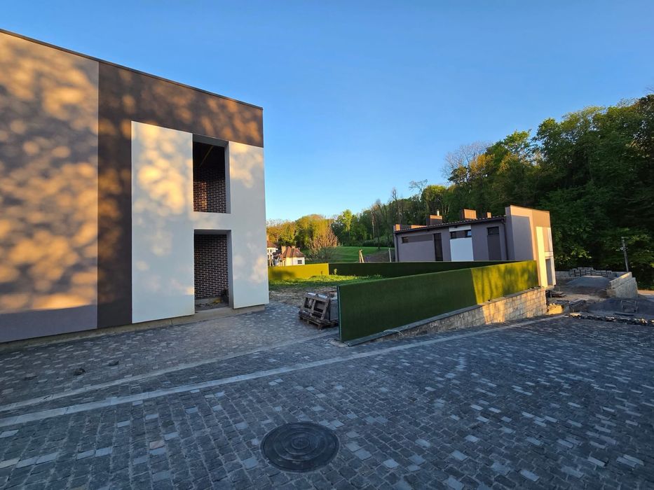 ПРОДАЖ приватного будинку поруч з лісом