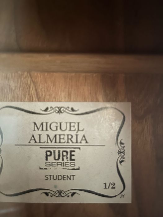 Gitara Miguel almeria z pokrowcem