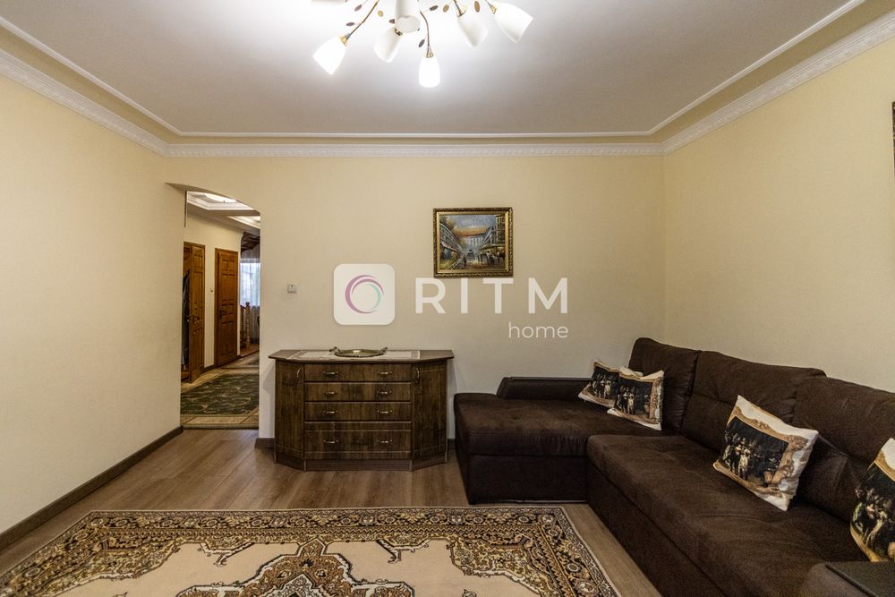 Продаж будинку Особняк Івано-Франківськ по вул.Коновальця