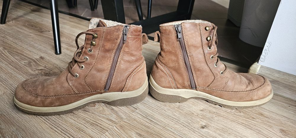 Skórzane męskie buty fińskiej firmy Pomar rozmiar 41 wkładka  26,5cm
