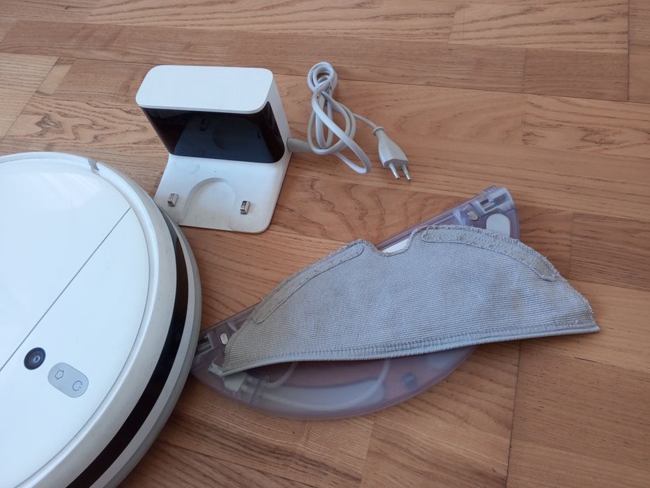 Робот пилосос Mi Robot Vacuum -Mop