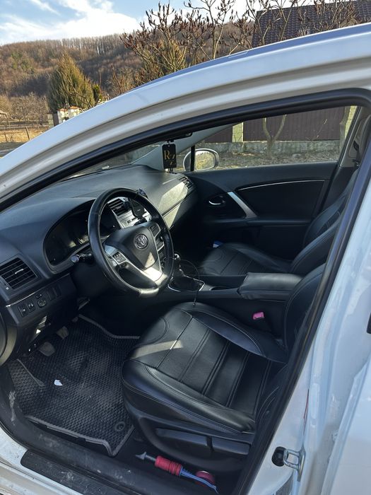 Тойота 2013 рік.