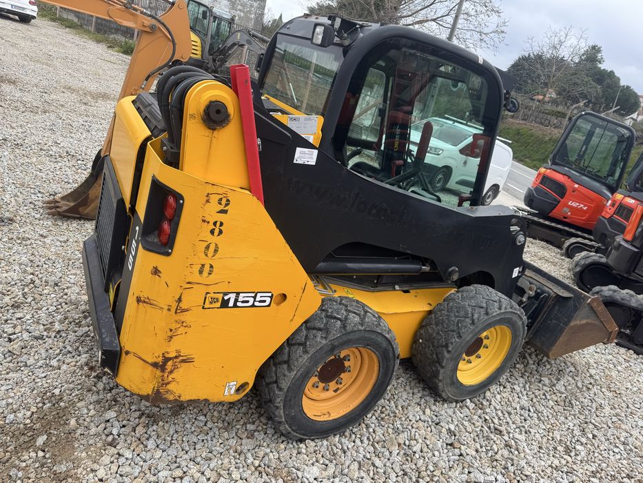 Mini pá carregadora jcb