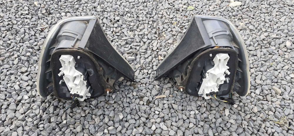 Lampy tył BMW 3 E46 compact ma pakiet
